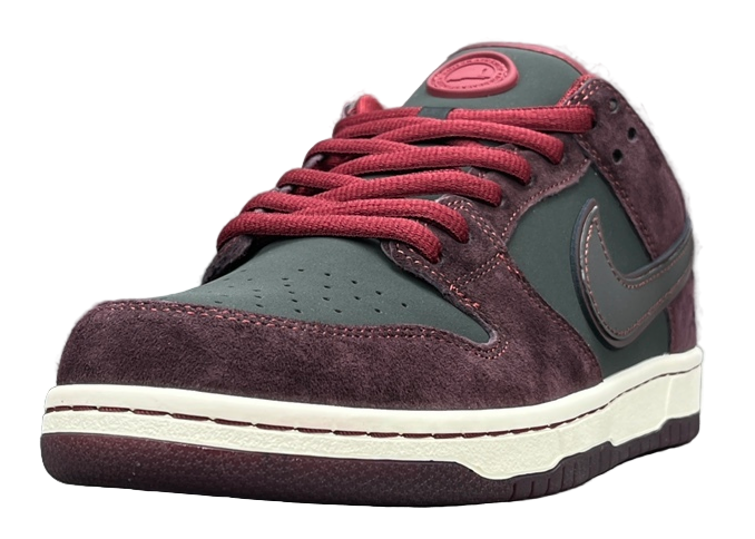 Riot Skateshop x Nike SB Dunk Low